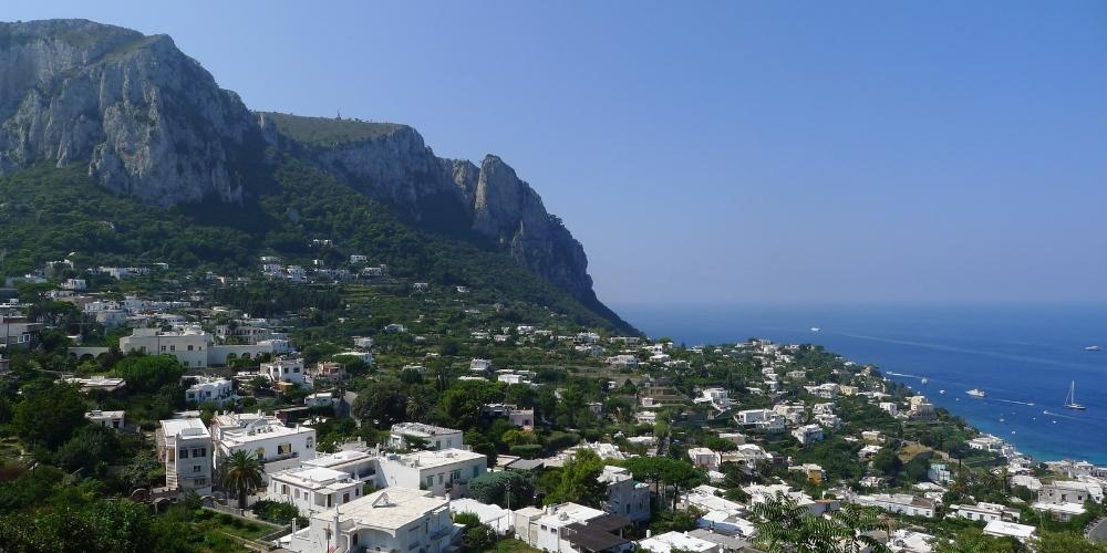 20220120094337Piazzetta di Capri.jpg
